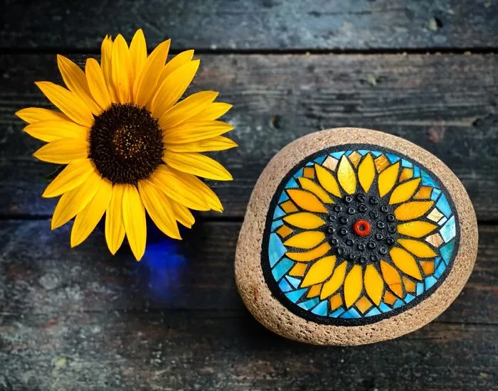 30 Times I Created Mosaic Art Using Upcycled Surfboards And Other Things