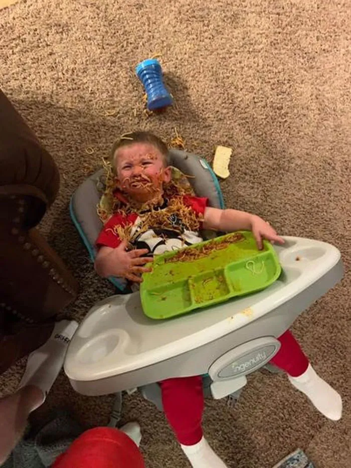 45 Imágenes muy divertidas de la página "Niños en apuros"
