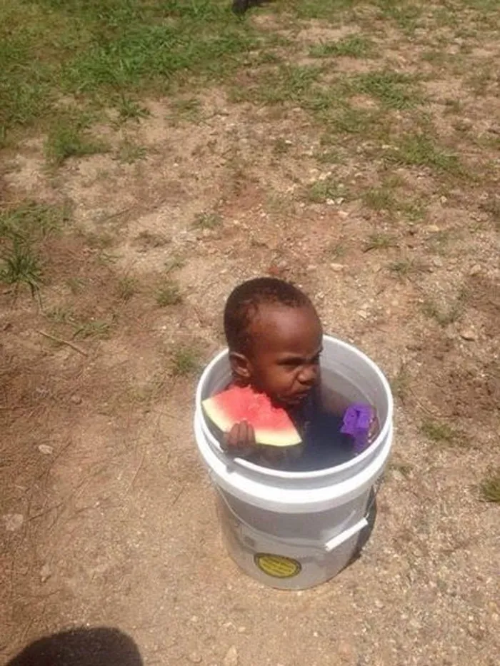45 Imágenes muy divertidas de la página "Niños en apuros"