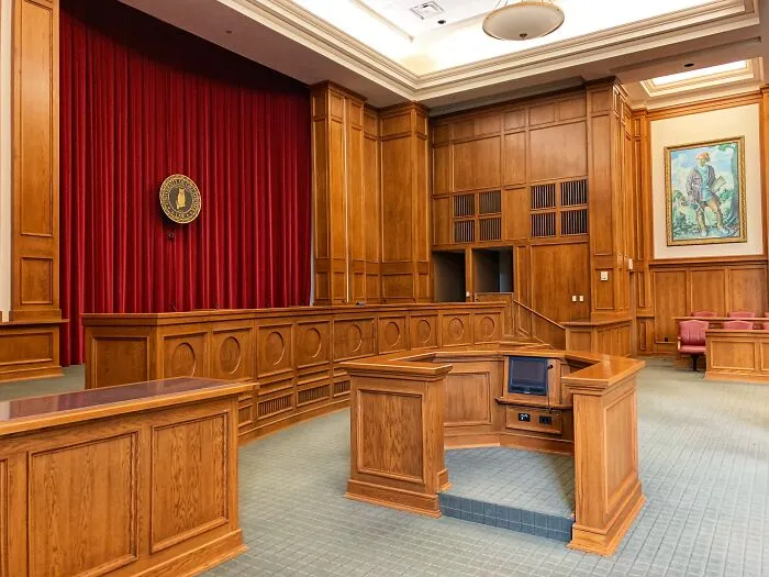 35 Of The Most Memorable Moments In Court That These Lawyers Can Recall