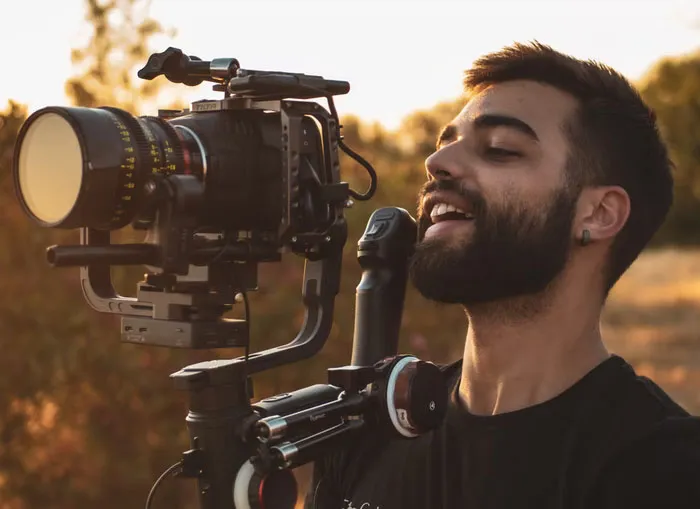 29 Camera Operators Get Really Honest About The Things They Get To See Behind The Scenes