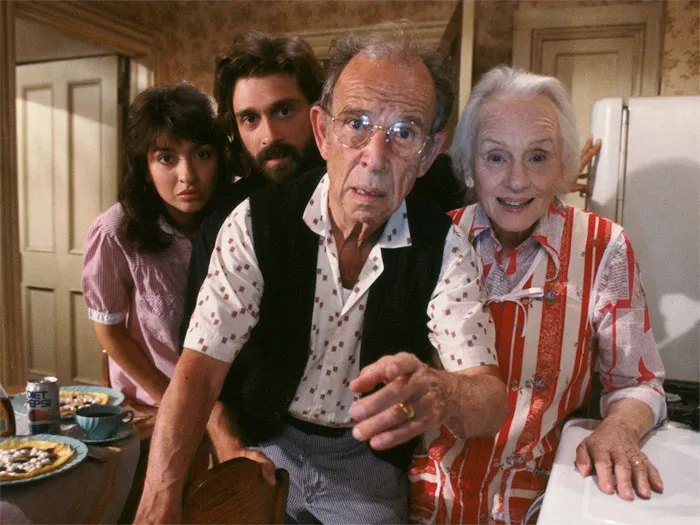 Batteries Not Included (1987)