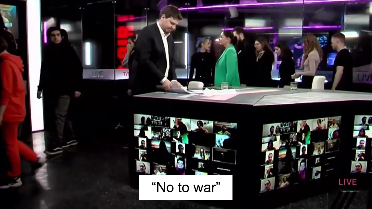 Independent Russian Broadcaster Walks Off Set After Government Passes Law That Imposes A 15-Year Jail Sentence For "Spreading False Information"