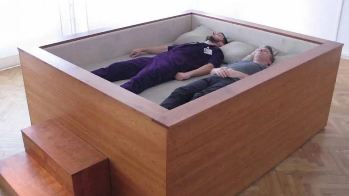 30 Best ‘Bedrooms With Threatening Auras’ Shared On This Hilarious Facebook Group