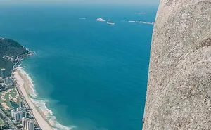 40 Times People Posted Unnerving Pics Of Great Heights That Made Others Say "Hell No"