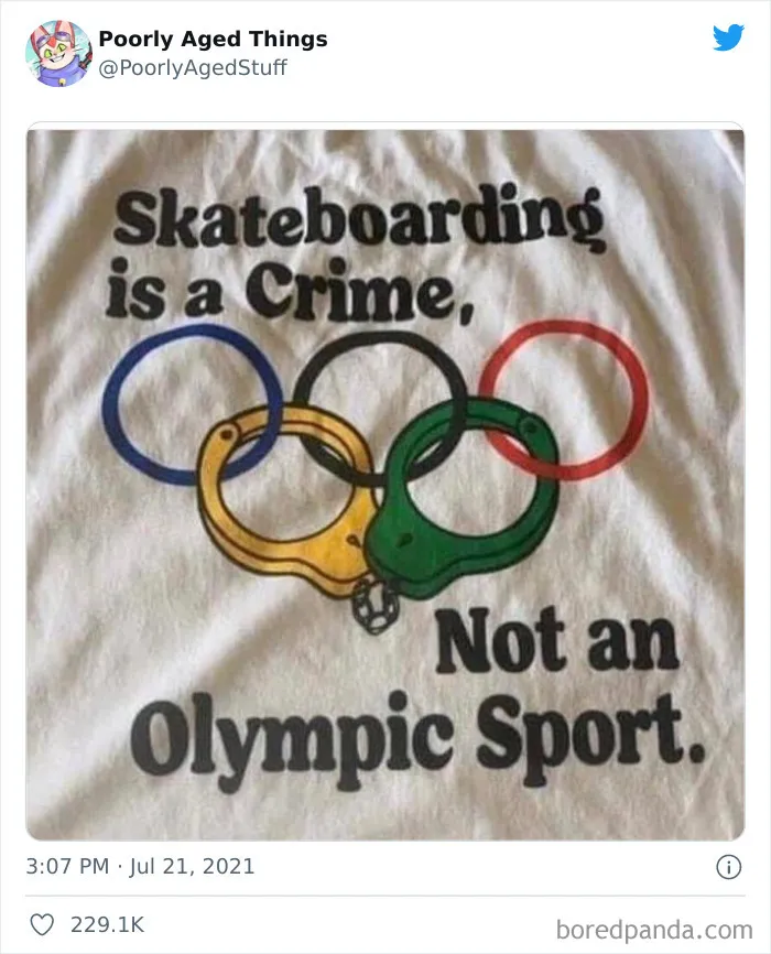 30 Things That Aged So Poorly, People Just Cringe At Them Now, As Shared On This Twitter Page (New Pics)