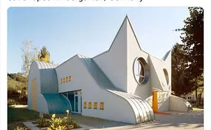 40 Times Architects Made Buildings That Look Unique And Cool But Were Uncomfortable To Live In Or Use
