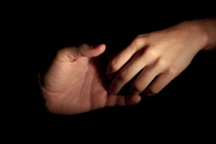"¿Por qué los hombres hacen esto?": 20 mujeres comparten sus historias de terror con "hombres inseguros"