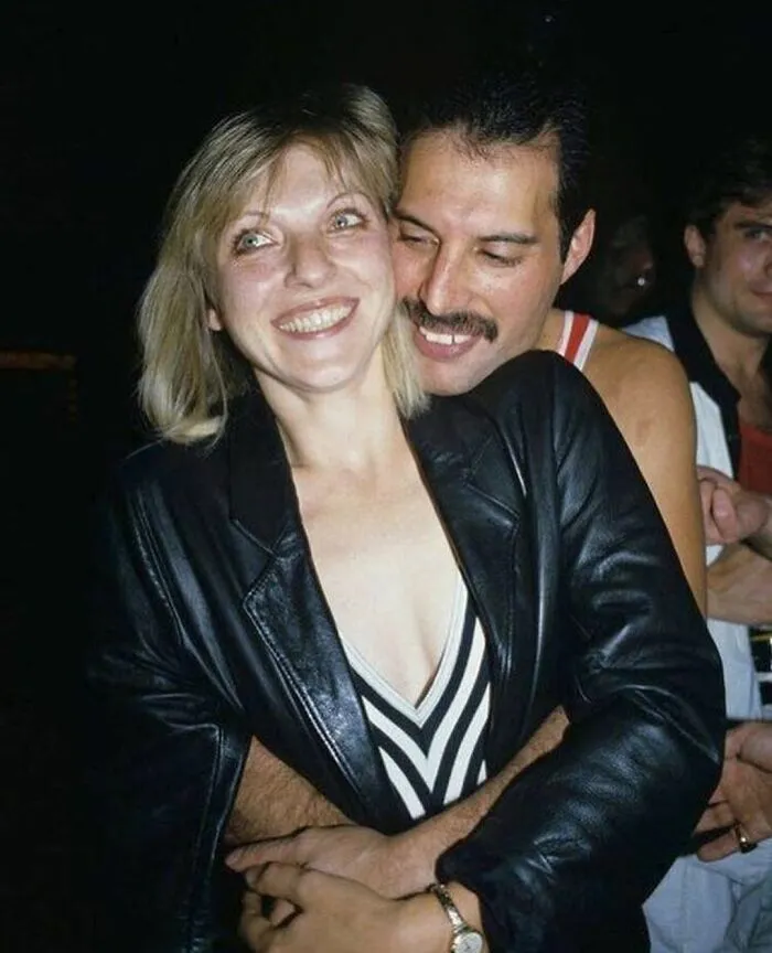 Freddie Mercury y Mary Austin