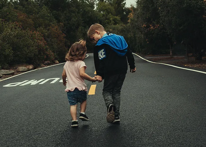 People Are Sharing The Things Those "Without Siblings Will Never Understand" And Here're 30 Of The Most Accurate Ones