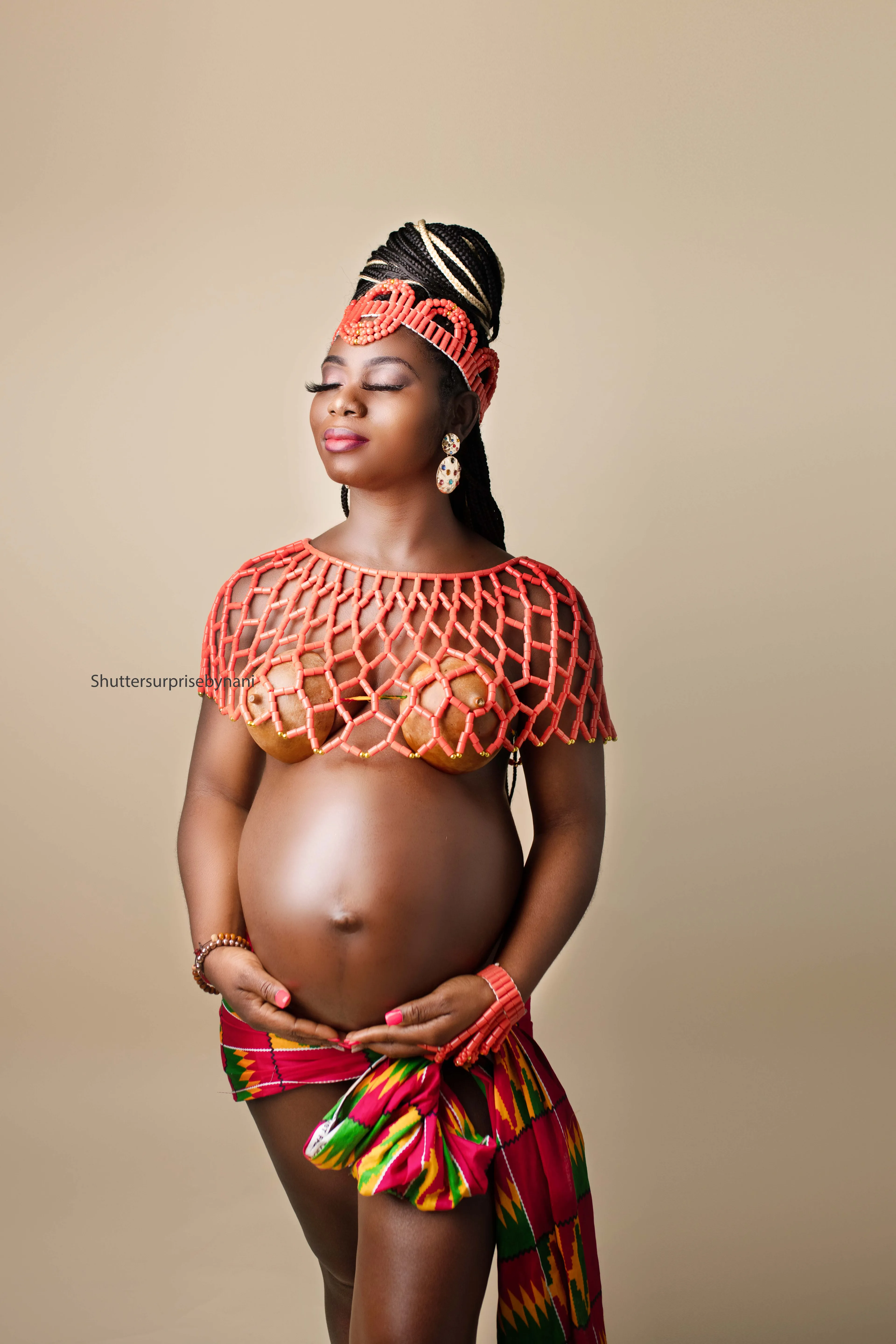 I Did Maternity Session That Celebrated My Clients' Culture And Traditions.