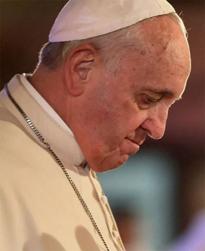 Departing From Protocol, Pope Goes To Russian Embassy Over Ukraine