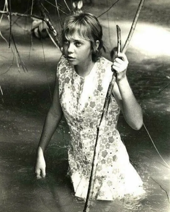 17 Year-Old Juliane Koepcke Was Sucked Out Of An Airplane In 1971 After It Was Struck By A Bolt Of Lightning. She Fell 2 Miles To The Ground, Strapped To Her Seat And Survived After She Endured 10 Days In The Amazon Jungle