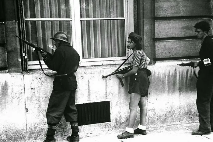 Esta página de Instagram está dedicada a la historia de la "gente corriente" y aquí tienes 16 de las mejores fotos