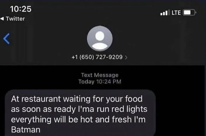 35 Texts From Food Delivery Workers That Might Make You Laugh