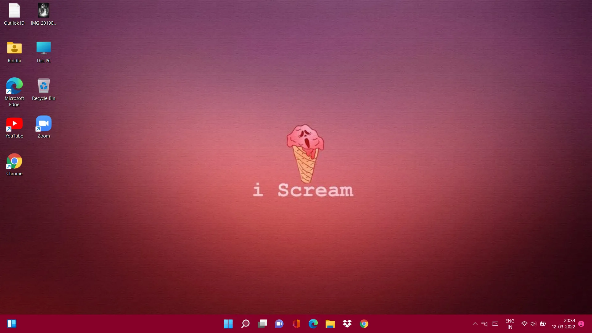 Hey Pandas, Share Your Desktop Wallpaper.