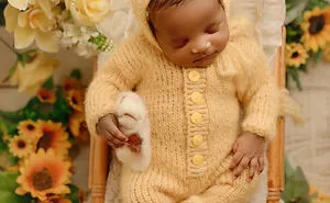 I Missed My Son's Newborn Photoshoot, But I Am Really Proud Of These Pictures I Created For Other Mums (14 Pics)