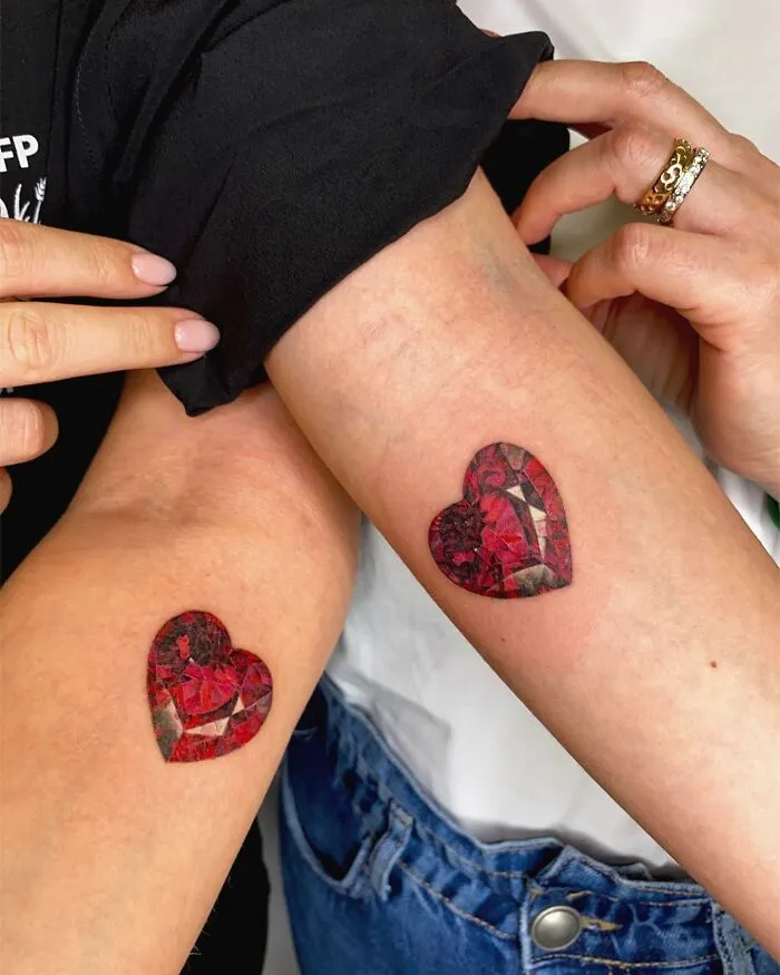 People Go To This Artist For "Permanent Jewelry" Tattoos (40 Pics)