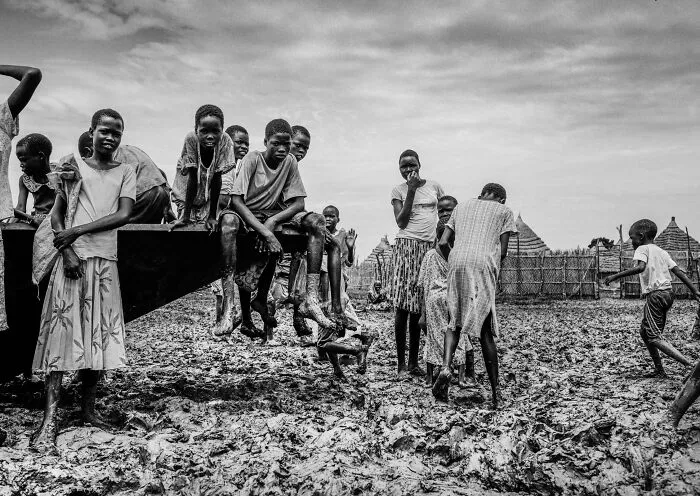Artist Documents The Harsh Realities Of The People Of South Sudan (20 Pics)