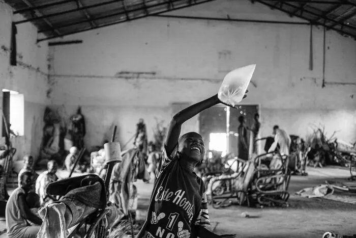 Artist Documents The Harsh Realities Of The People Of South Sudan (20 Pics)