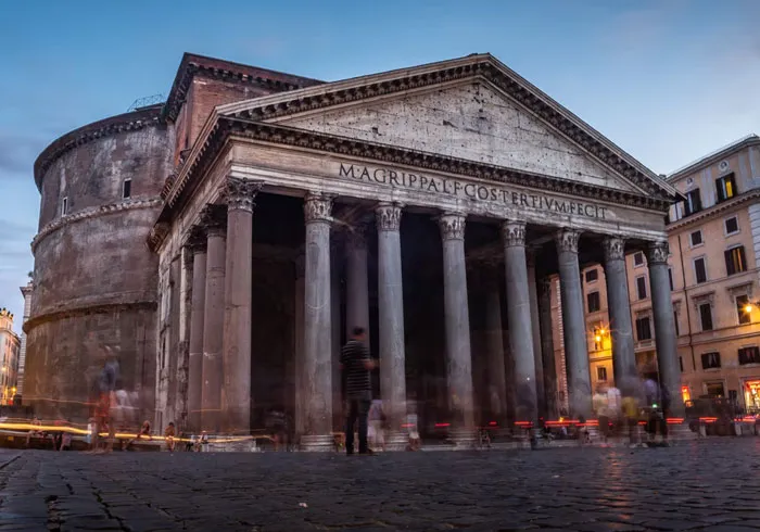 Americans Who Traveled To Europe Share 40 Culture Shocks That They Experienced