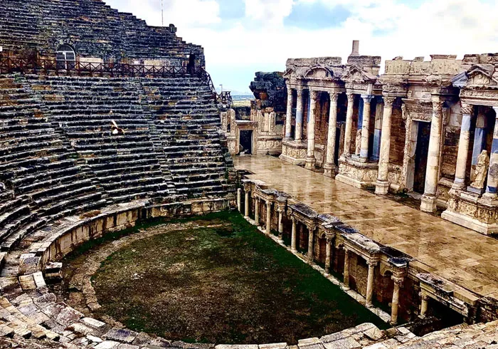 22 Momentos muy chocantes de estadounidenses que visitaron Europa