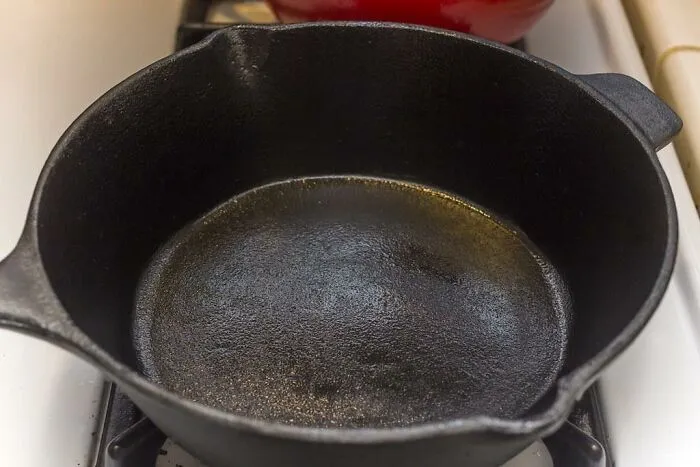 30 Bad Cooking Habits That Get On Everyone’s Nerves