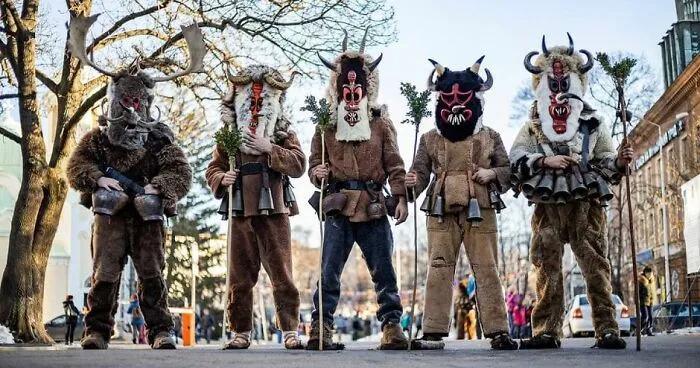 "Kukerstvo": Bulgarian Traditions And Customs (6 Pics)