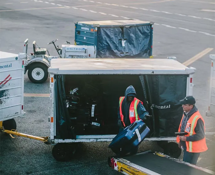 Baggage Handler Refuses To Do The Extra Job He's Not Getting Paid For, Management Ends Up Losing Thousands By Saving $10.50