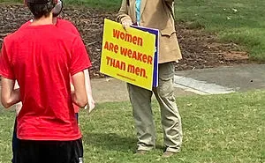50 Times People Were Triggered By Huge Jerks They Encountered (New Pics)