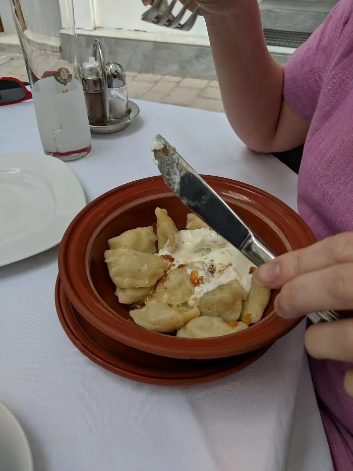 Someone Online Wondered: “What Is Some ‘Poor People Food’ That You Will Eat No Matter How Wealthy You Get?“, And 30 Folks Delivered