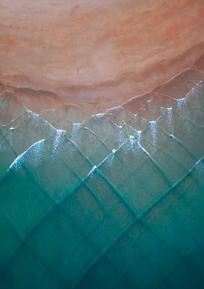 This Is A Rare Phenomenon, Called ‘Cross Waves’