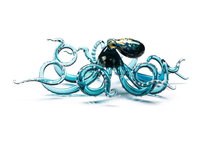 I'm An Ukrainian Artist That Creates Handmade Blown Glass Octopi And Spiders