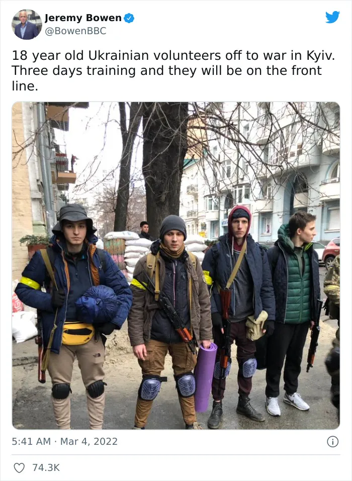 40 Photos That Carry With Them The Most Heartbreaking Stories From The War In Ukraine (New Pics)
