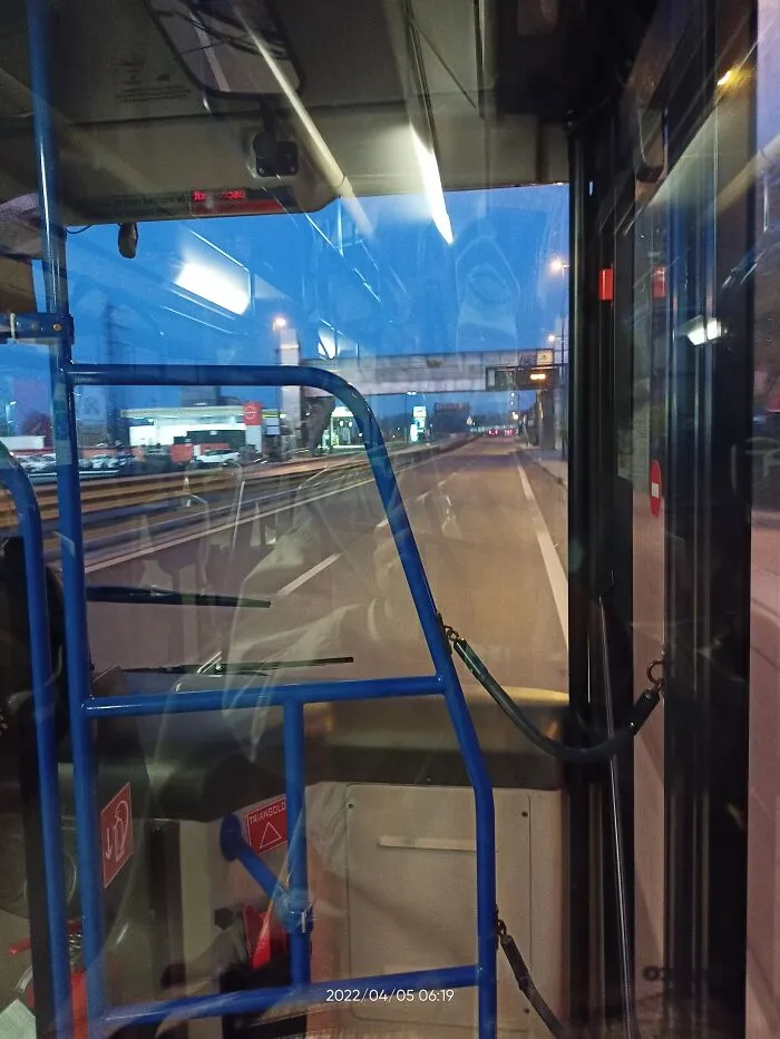 I'm Going To Do My First Job In A Pastry Shop, Now I'm In The Bus!
