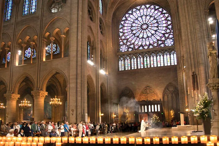 20 Cosas que hicieron a la gente dudar de su religión, compartidas en este grupo online