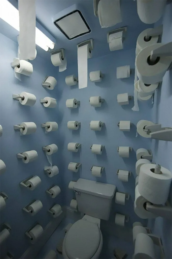 "Hardcore Is Not For Everybody": This Instagram Account Collects Decor Items That Capture The Essence Of Bad Taste (35 Pics)