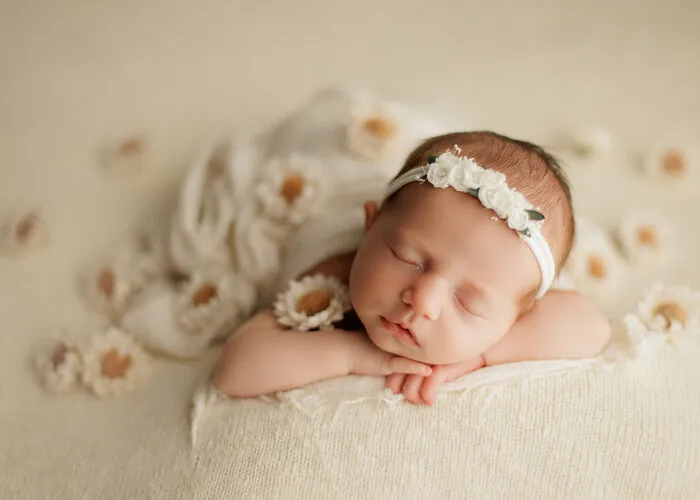 I Love Taking Photos Of Newborn Babies And Their Dogs (10 Pics)