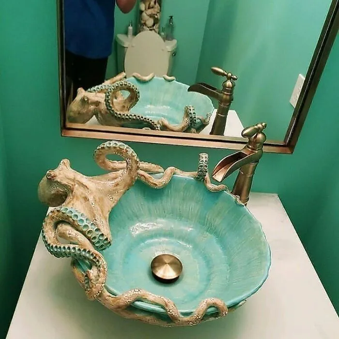 Esta cuenta de Instagram recopila artículos de decoración que captan la esencia del mal gusto (35 fotos)