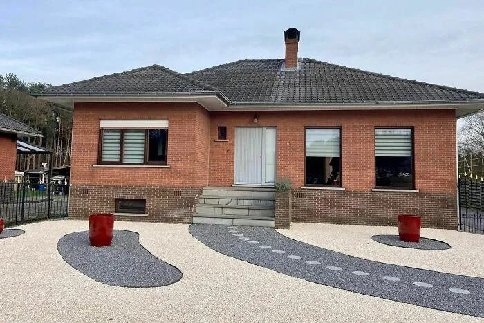 Nuestra calle en medio de nuestra casa