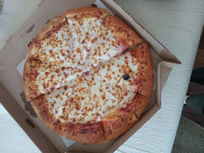 Single- Olive Pizza