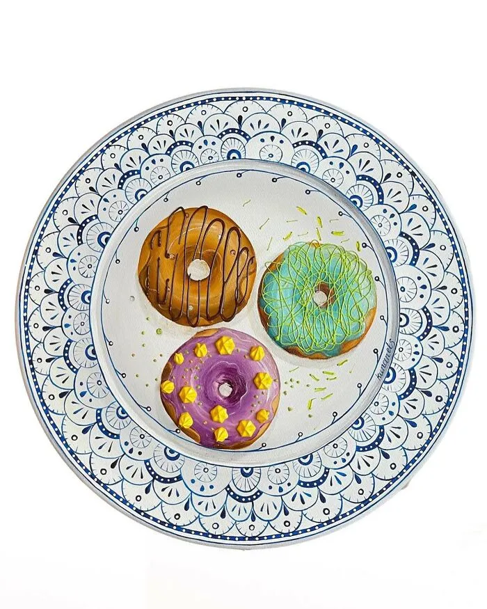 This Ukrainian Artist Paints Vintage Plates With 3D Food Of All Kinds (35 Pics)