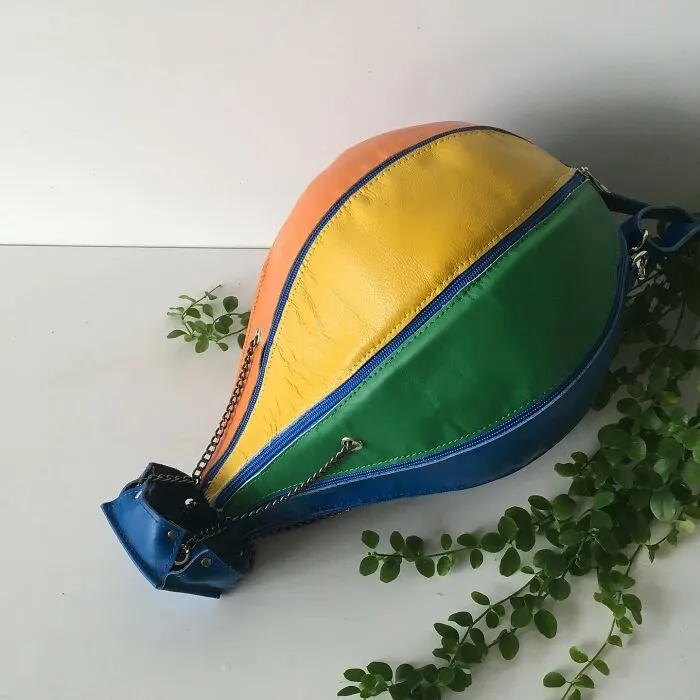 Here Are 35 Amusing Unorthodox Bags Inspired By Books, Pop Culture, And Unconventional Items That May Make You Go “Ooh, I Want That”