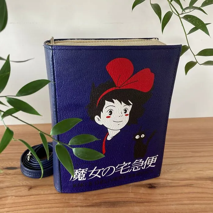 Here Are 35 Amusing Unorthodox Bags Inspired By Books, Pop Culture, And Unconventional Items That May Make You Go “Ooh, I Want That”