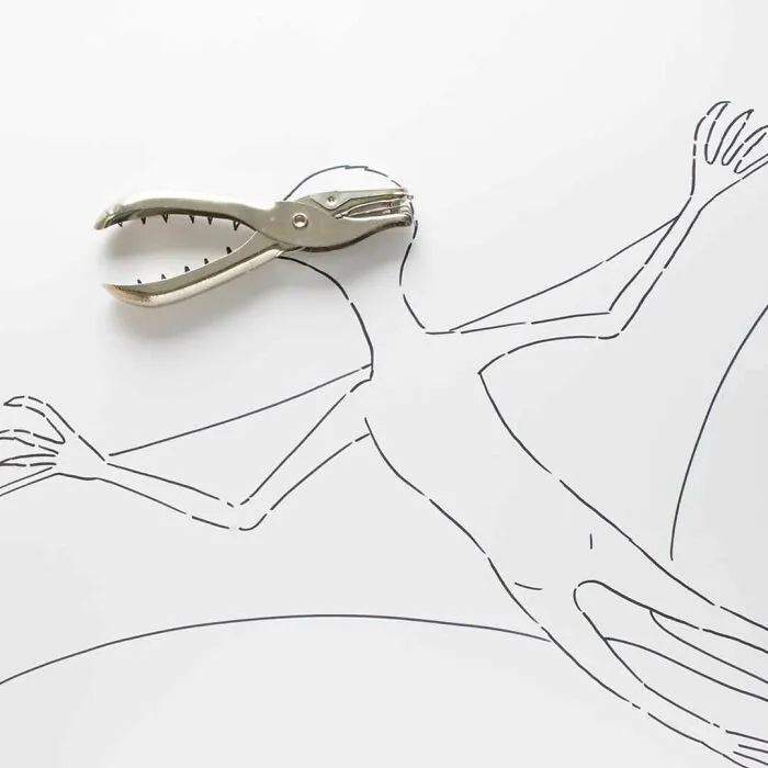 70 Illustrations That Interact With Their Surroundings By Cintascotch (New Pics)