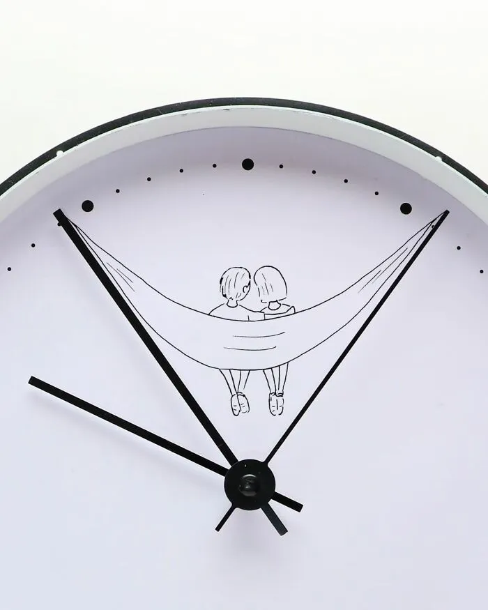 70 Illustrations That Interact With Their Surroundings By Cintascotch (New Pics)