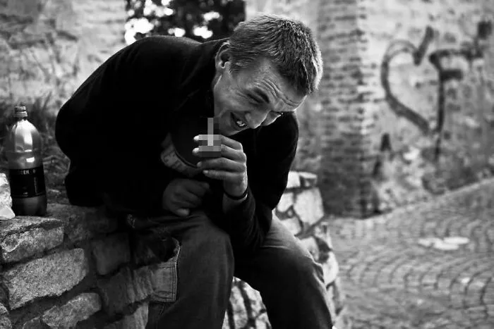 Pasé 8 meses con drogadictos y estas son las 26 fotografías más tristes que tomé