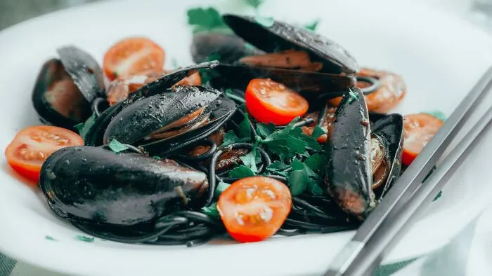 Someone Asks "What’s The Weirdest Reason You’ve Had Someone Send Food Back?", People Share 30 Infuriating Stories