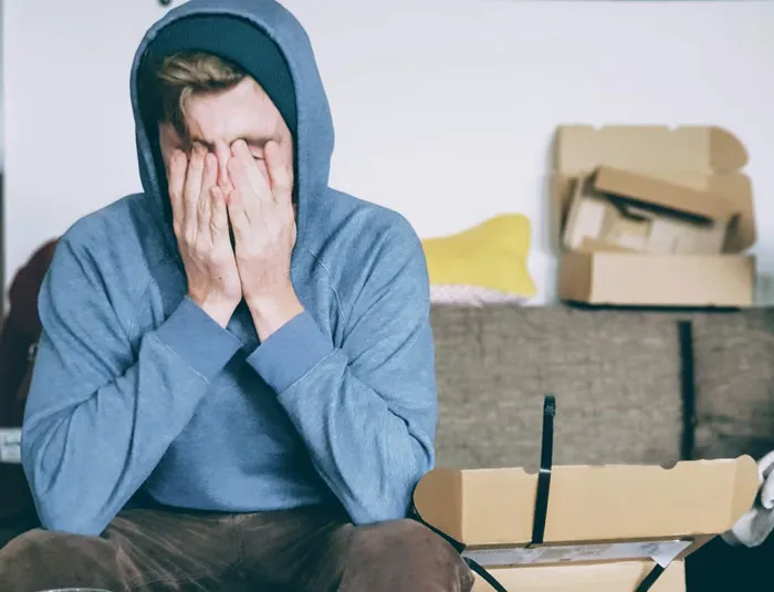 20 Hombres comparten cosas que no sabían que hacían mal hasta que empezaron a vivir con una mujer