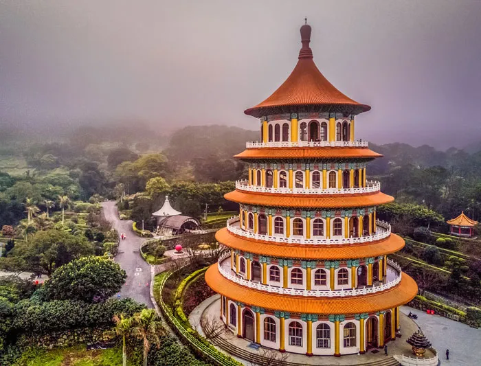 Taiwan Temple Communities Consist Of Lost Boys And "Society's Rejects"